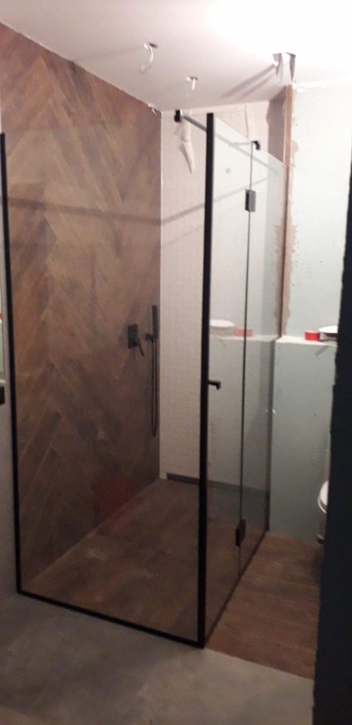 received_2186698028124870